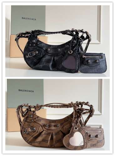 Picture of Balenciaga Lady Handbags _SKUfw124359498fw